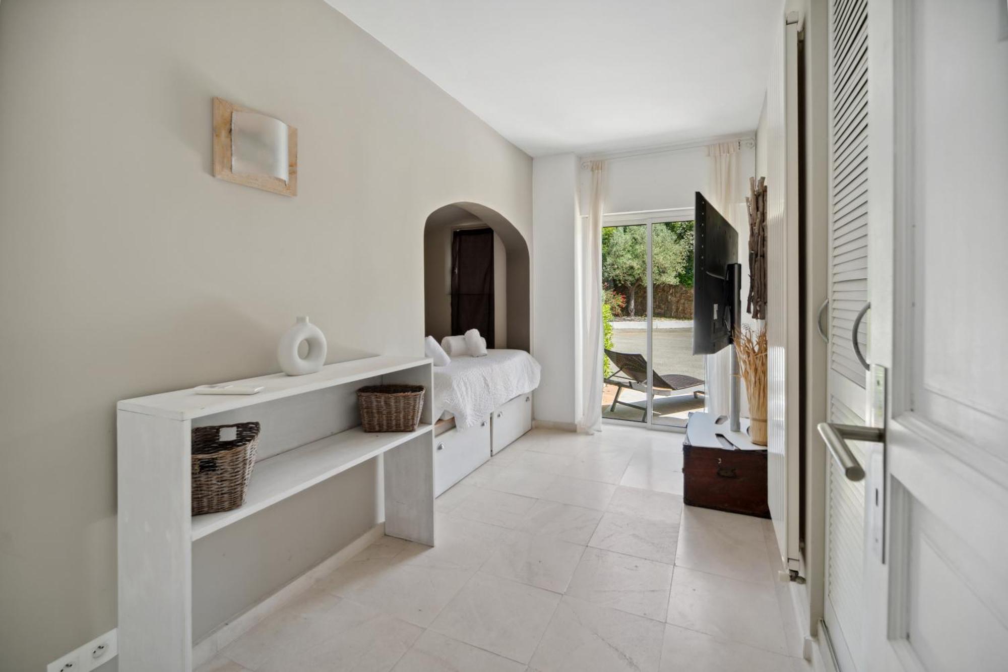 Grande Villa St-Tropez Area Avec Piscine Chauffee Gassin Exterior photo